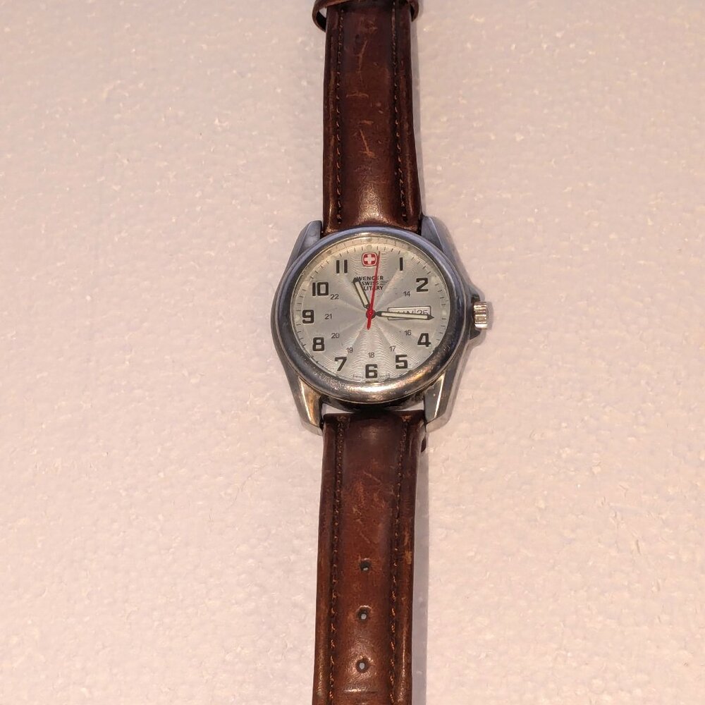 WENGER Swiss Military 7900X Date Men's Wristwatch